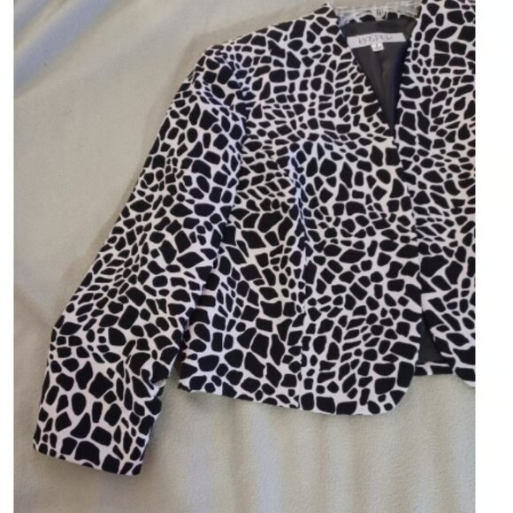 Kasper Women's Size 6 Open Front Lined Animal Printed Bolero Jacket - Picture 6 of 7